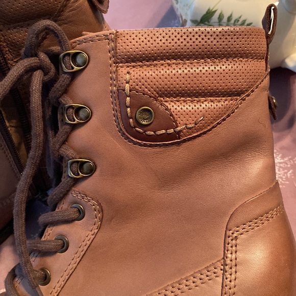 Booties - Picture 3 of 9